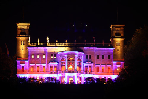Dresdner Elbtal zwischen Waldschlösschenbrücke und blauem Wunder